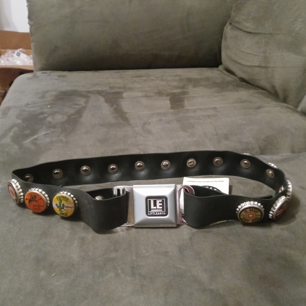 Littlearth. LE belt